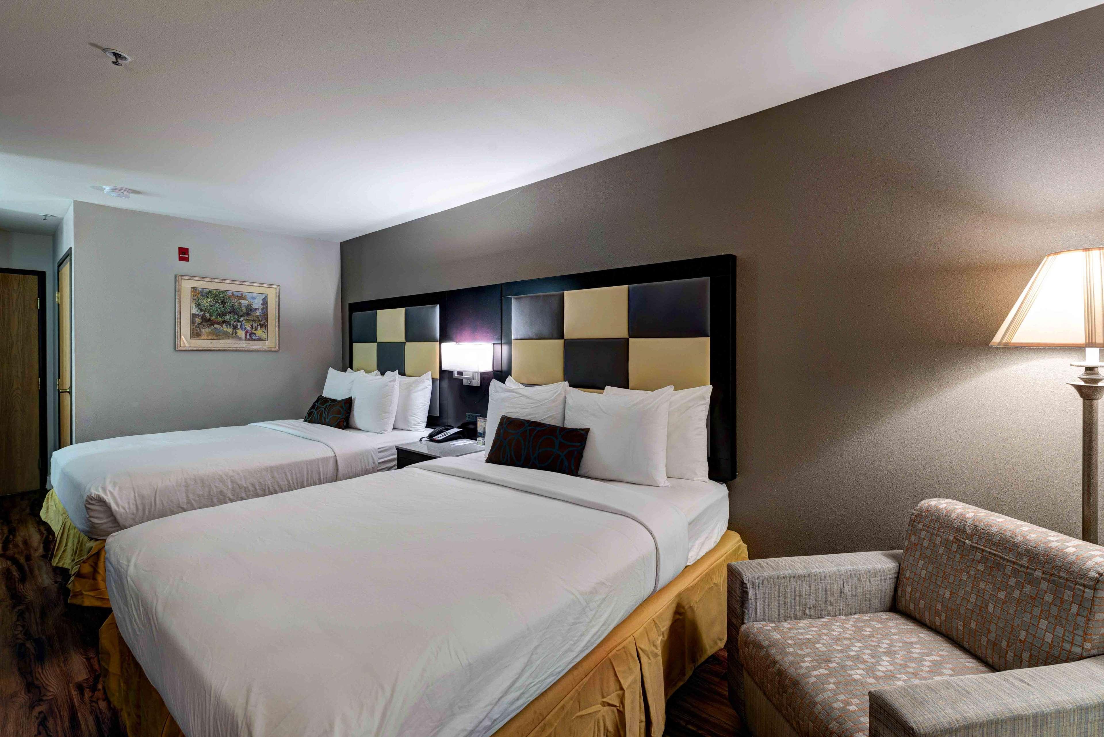 Surestay Plus Hotel By Best Western Redding Bagian luar foto