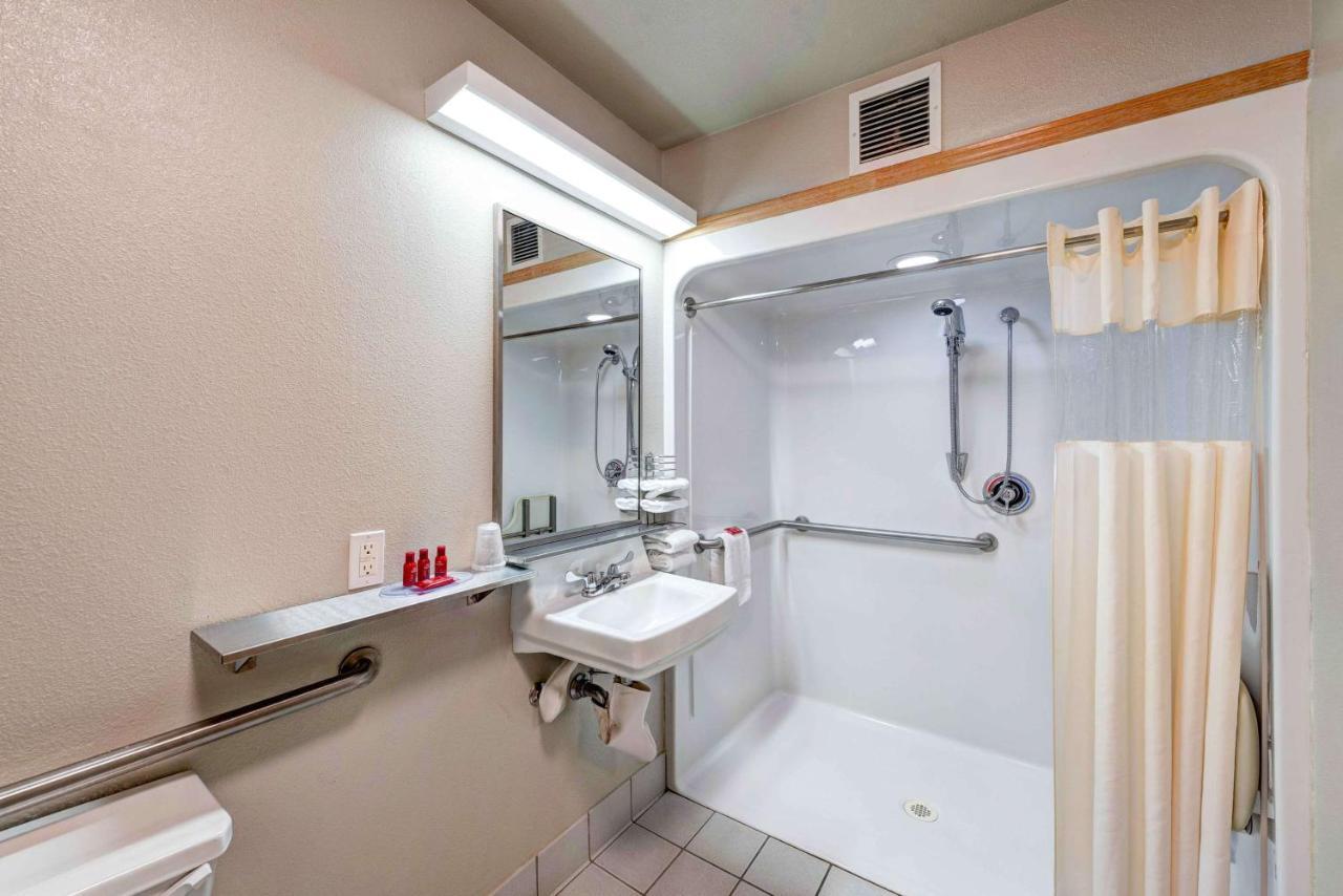 Surestay Plus Hotel By Best Western Redding Bagian luar foto