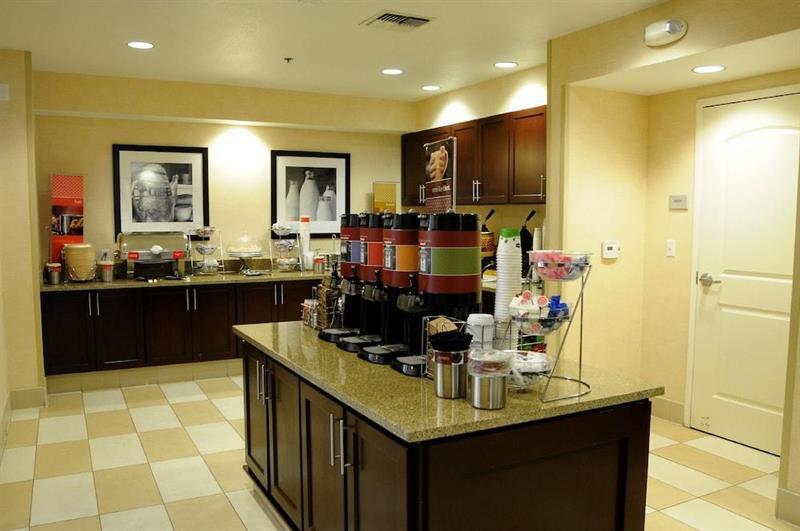 Surestay Plus Hotel By Best Western Redding Bagian luar foto