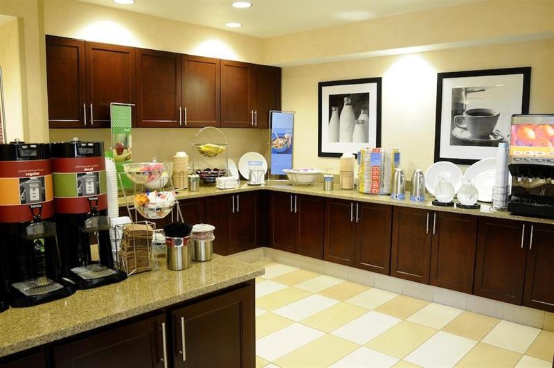 Surestay Plus Hotel By Best Western Redding Bagian luar foto